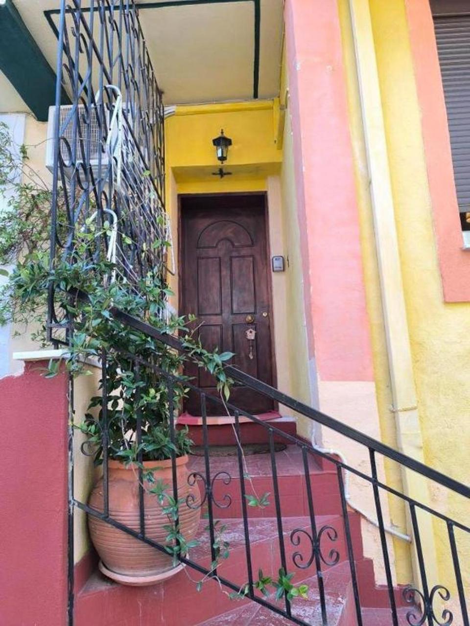Cozy Apartment Alexandros Near Aqueduct Kavala Exterior photo